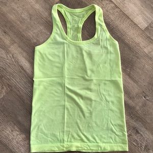Lululemon neon green tank sz 6